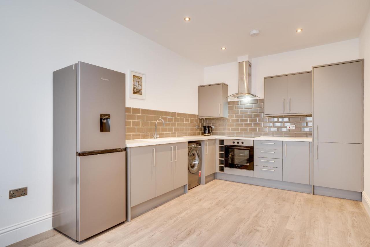 Town House Apartments Wakefield Exterior foto