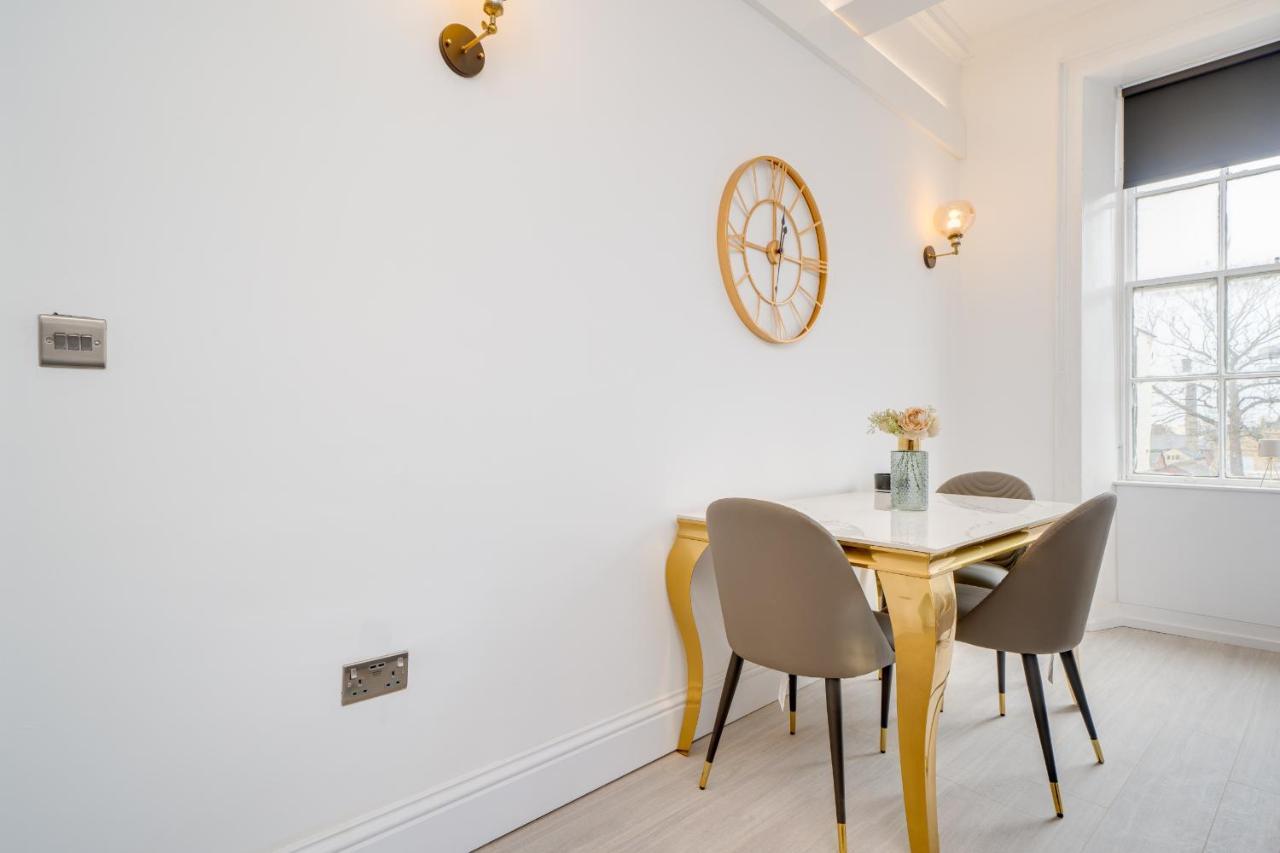Town House Apartments Wakefield Exterior foto